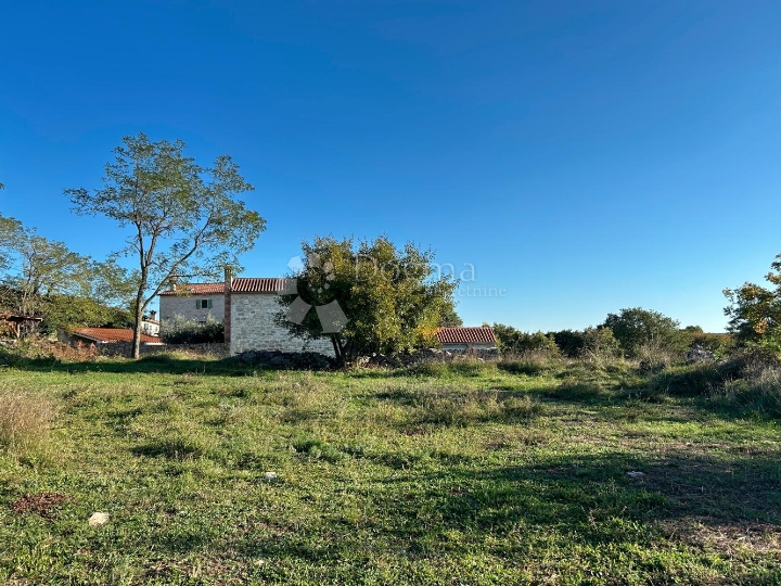 Bale – idilična pozicija na rubu sela