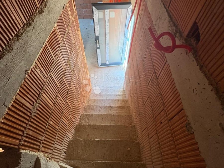 Novogradnja sa pogledom na more