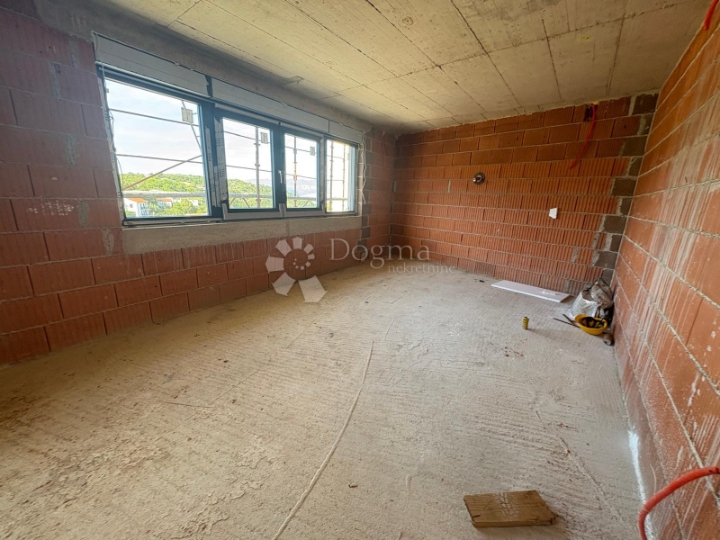 Pretprodajna cijena! Novogradnja s pogledom na more