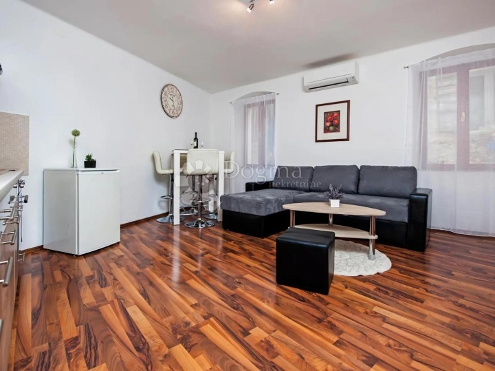 Rovinj – odličan uhodan apartman na prvom katu