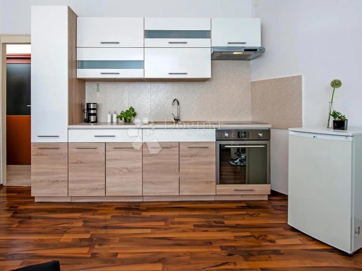 Rovinj – odličan uhodan apartman na prvom katu