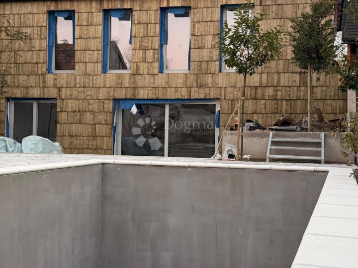 Ravna Gora, top novogradnja