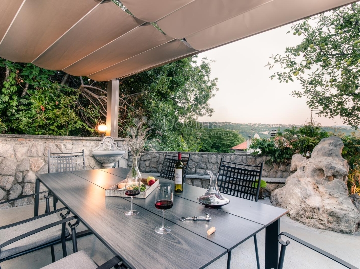 Opatija predivan stan s vrtom