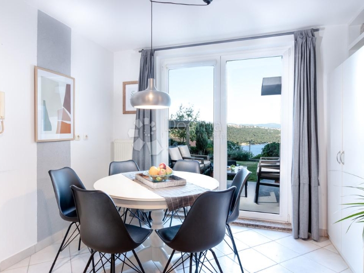 Opatija predivan stan s vrtom