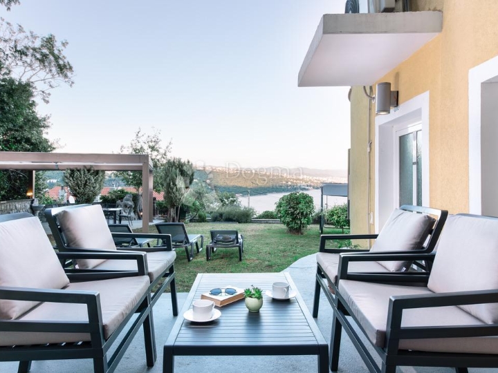 Opatija predivan stan s vrtom