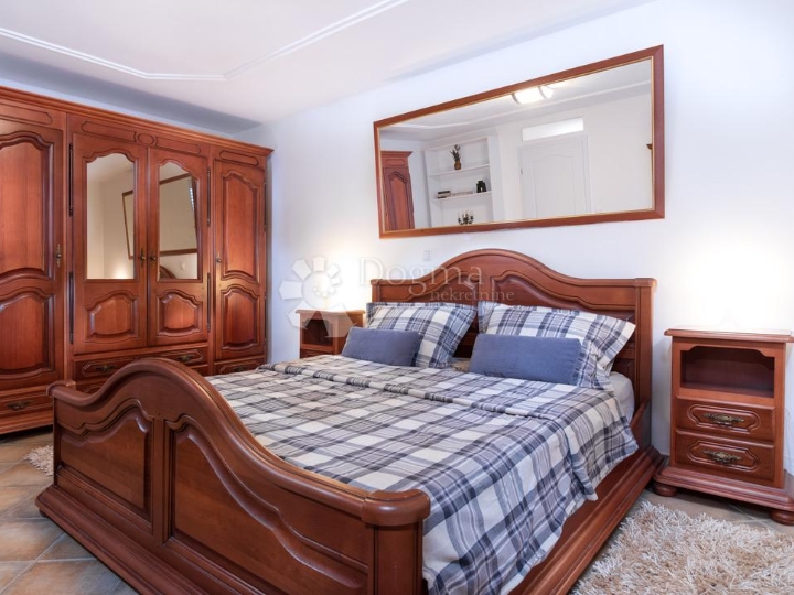 Opatija predivan stan s vrtom