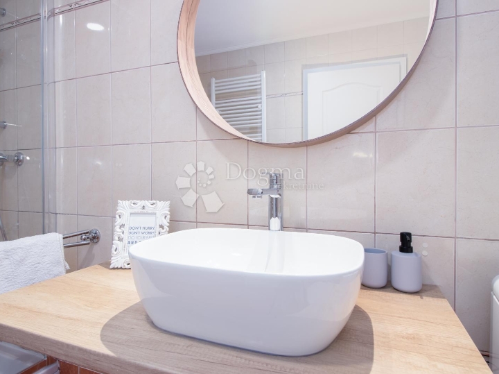 Opatija predivan stan s vrtom