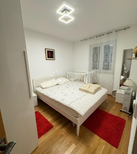 Pinezići - apartman s pogledom na more