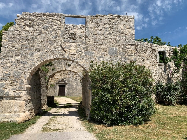 Krnica – prekrasna parcela s otvorenim pogledom