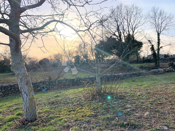 Krnica – prekrasna parcela s otvorenim pogledom