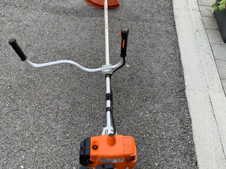 Stihl trimer FS120