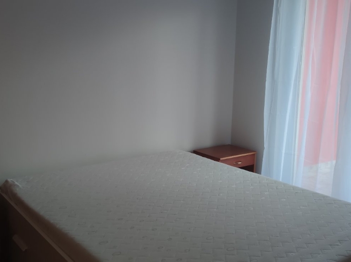 Iznajmljujem jednosoban stan