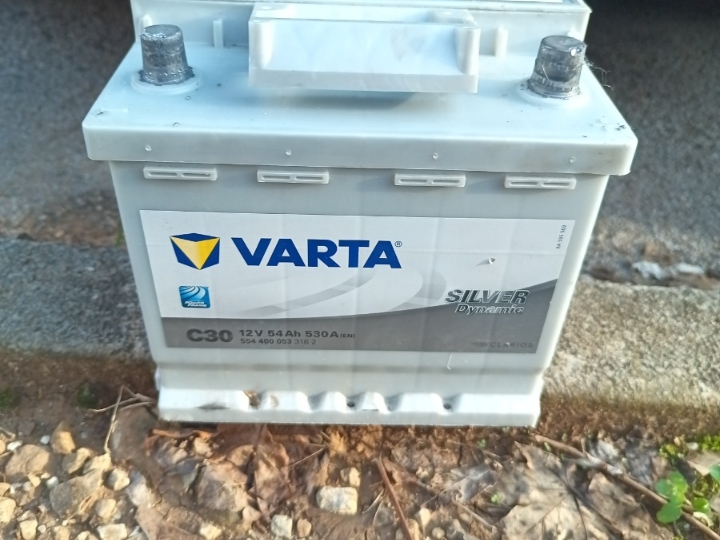 Akumulator Varta 54Ah
