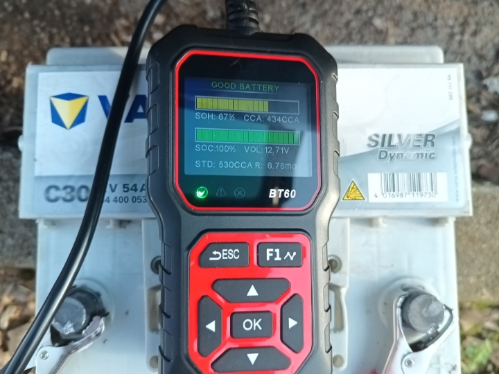 Akumulator Varta 54Ah