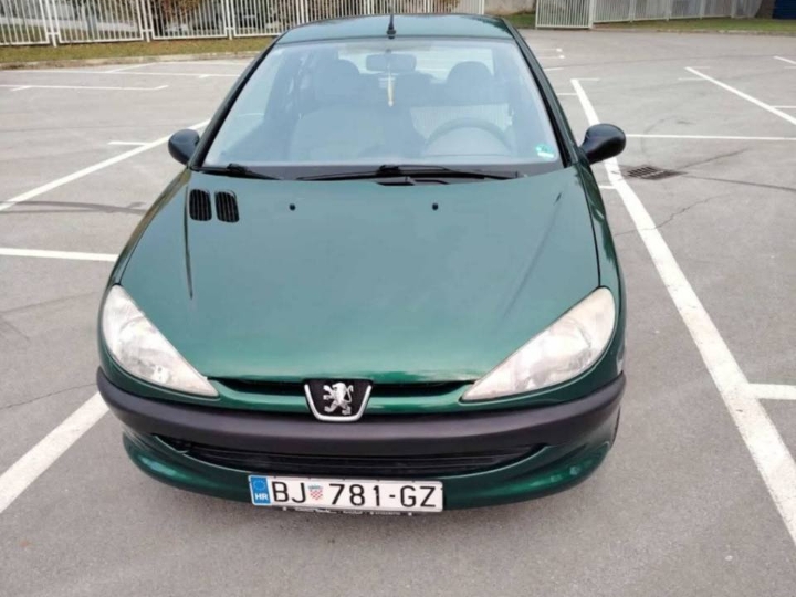 Peugeot 206. 2.0 Hdi