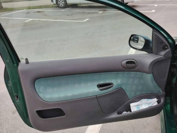 Peugeot 206. 2.0 Hdi