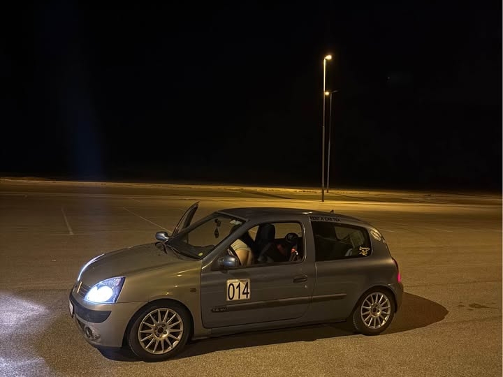 Renault Clio 1.4 16v