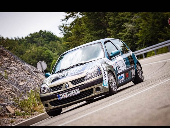 Renault Clio 1.4 16v