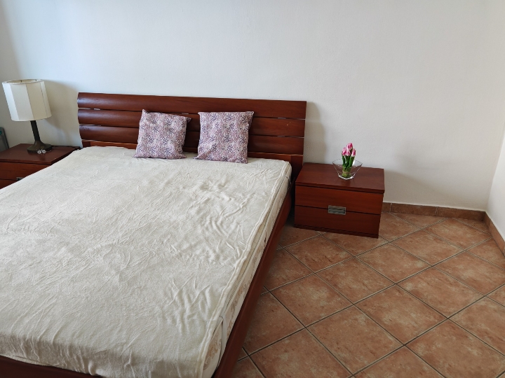 Dvosobni stan s okućnicom Pećine