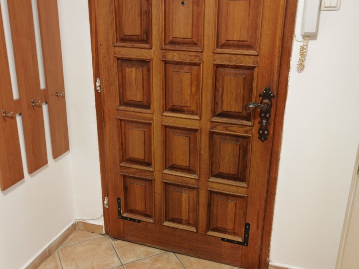 Odličan stan na Pećinama