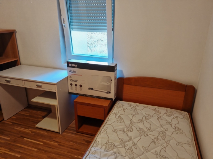 Odličan stan na Pećinama