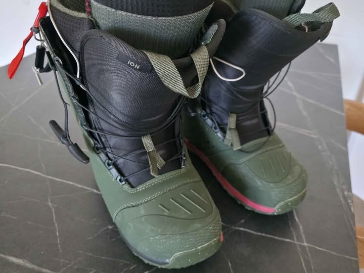 Burton Ion Life buce