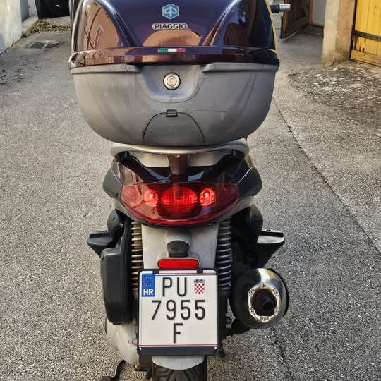 2003 Piaggio Beverly 200