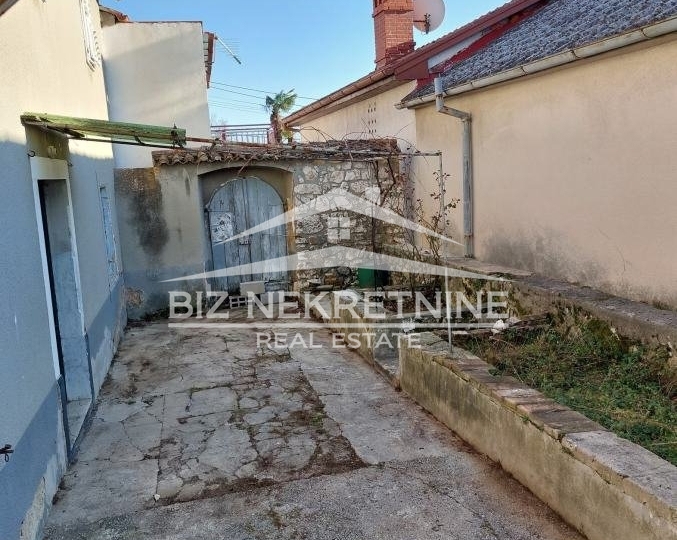 Kostrena - kuća za totalnu adaptaciju