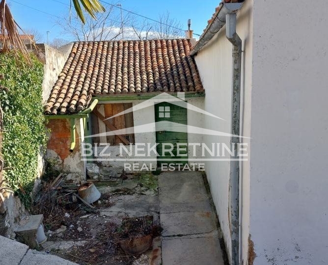 Kostrena - kuća za totalnu adaptaciju