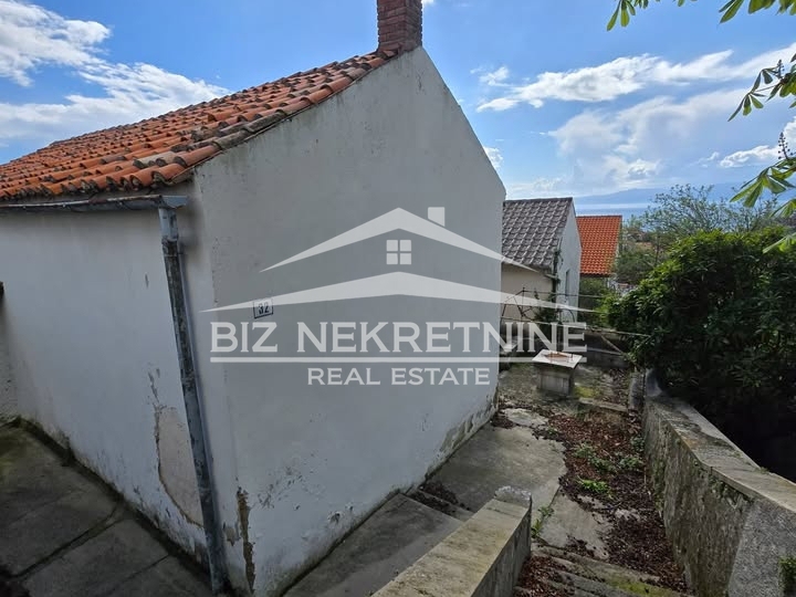 Kostrena - kuća za totalnu adaptaciju