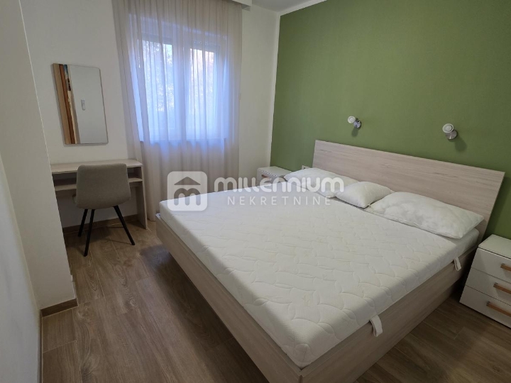 Kostrena, 118m2, 3S+DB s balkonom i terasom