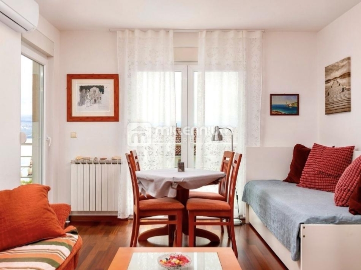 Opatija, 46.12m2, 1S+DB, lođa