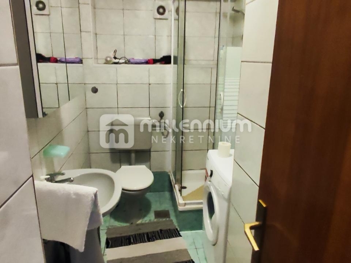 Crikvenica, 33.55m2 s terasom, 100m od mora