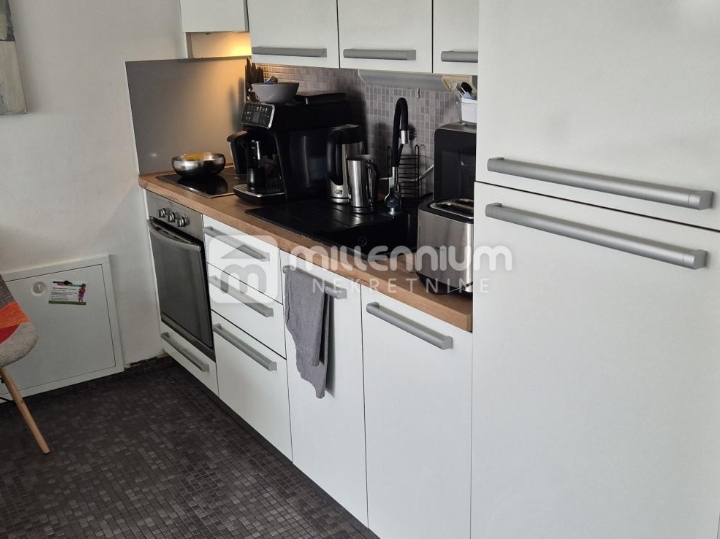 Rijeka, Centar, 2S+DB, novija zgrada s liftom i garažnim mjestom