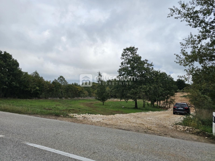 Istra, okolica Barbana, 772m2 građevinskog zemljišta
