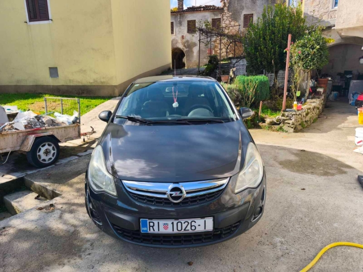 Opel Corsa 1.2 16V LPG