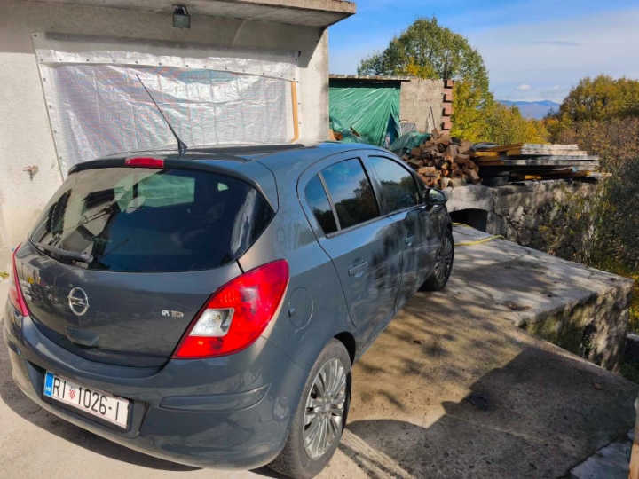 Opel Corsa 1.2 16V LPG