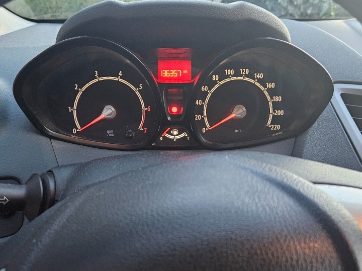 Ford Fiesta 1.4 benzin