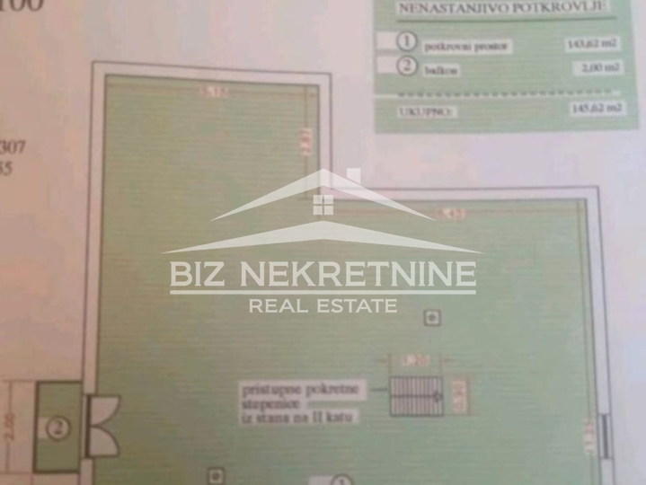 Pehlin - stan 120 m2 +150 m2 potkrovlja