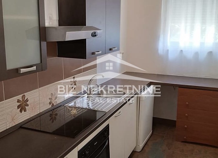 Srdoči - stan 1S+DB, 56 m2