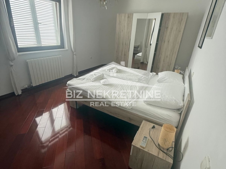 Opatija, Ičići, 4S+DB, 180m2, u ekskluzivnoj villi, 100m od mora