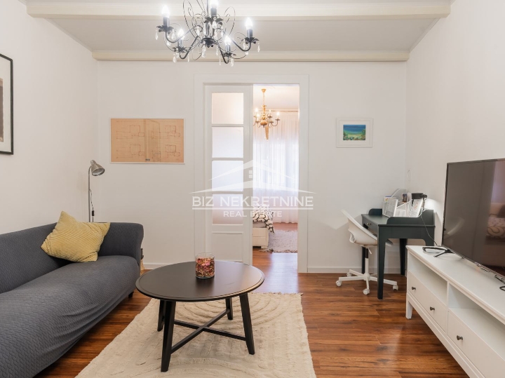 Rijeka-Centar 2S+DB 75m2 na samom Korzu s parkirnim mjestom