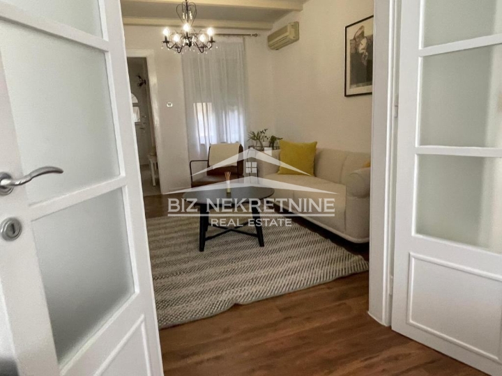 Rijeka-Centar 2S+DB 75m2 na samom Korzu s parkirnim mjestom