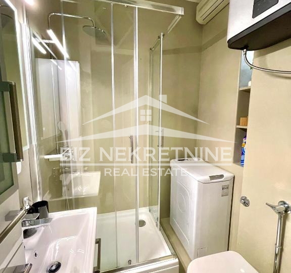 Rijeka-Centar 2S+DB 75m2 na samom Korzu s parkirnim mjestom