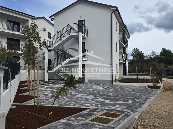 Krk-Čižići, 2S+DB, 70m2, novogradnja s pogledom na more