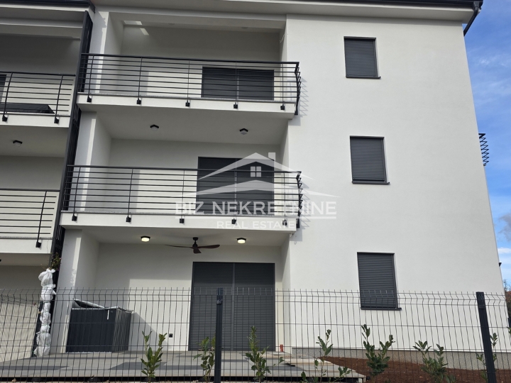 Krk-Čižići, 2S+DB, 70m2, novogradnja s pogledom na more