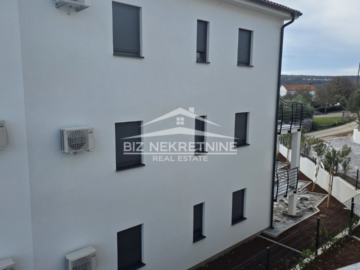 Krk-Čižići, 2S+DB, 70m2, novogradnja s pogledom na more
