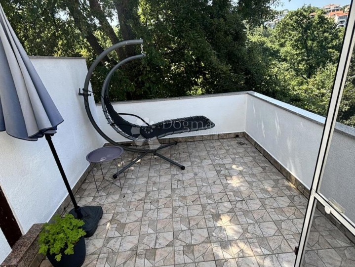 Krk, Njivice, stan s dvije terase!