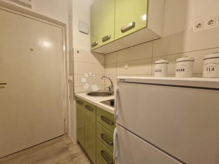 Drenova, odlična garsonjera!