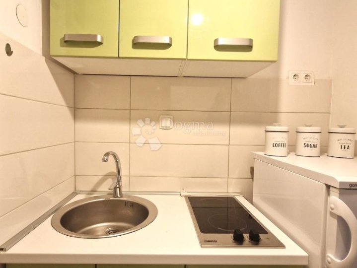 Drenova, odlična garsonjera!